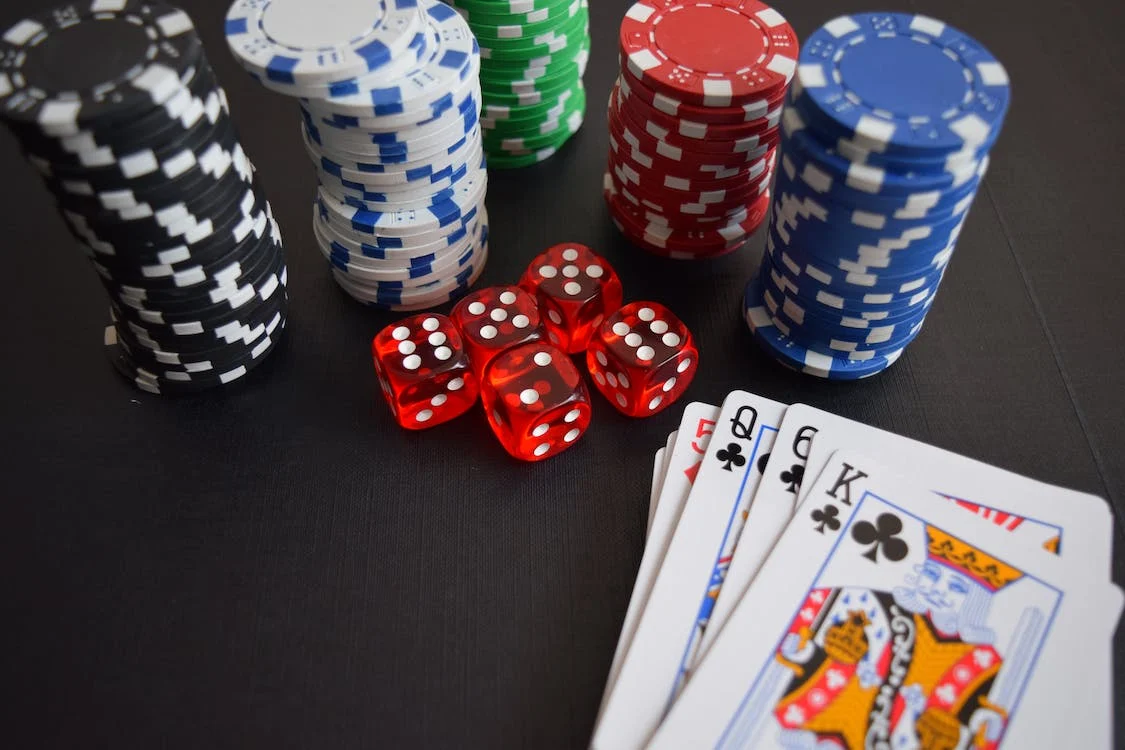 How to Play Texas Hold’em: A Beginner’s Guide